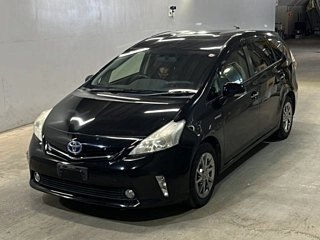TOYOTA PRIUS ALPHA 2014