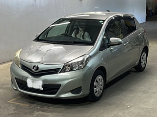 TOYOTA VITZ 2012