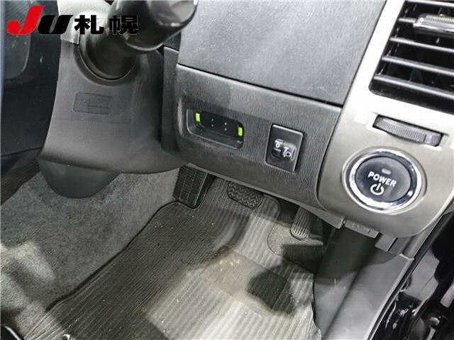 TOYOTA PRIUS 2010