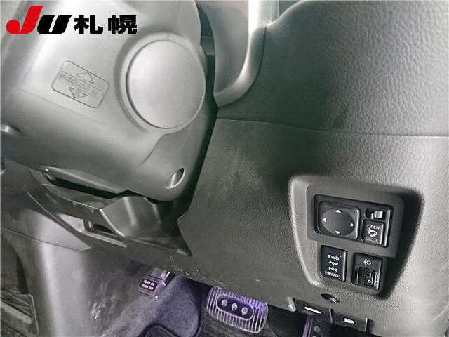 NISSAN CUBE 2012