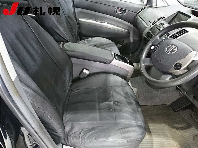 TOYOTA PRIUS 2010