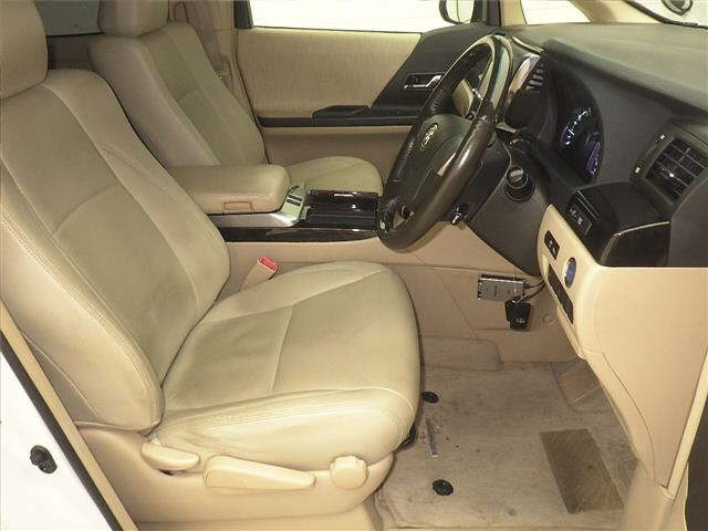 TOYOTA VELLFIRE 2012