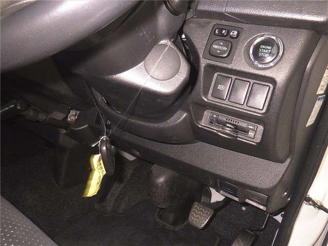 TOYOTA HIACE VAN 2020