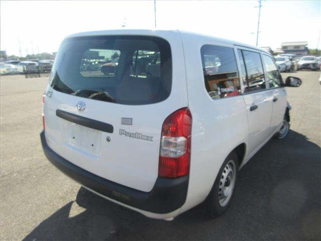 TOYOTA PROBOX 2022