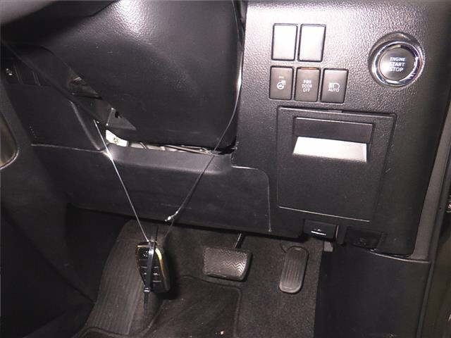 TOYOTA VELLFIRE 2017