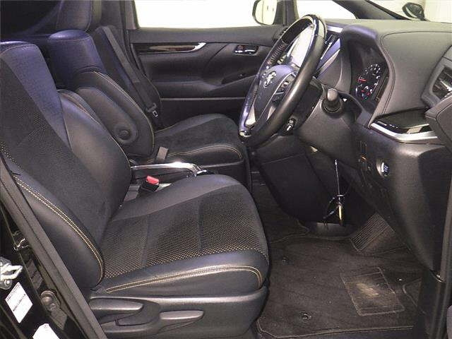 TOYOTA VELLFIRE 2017