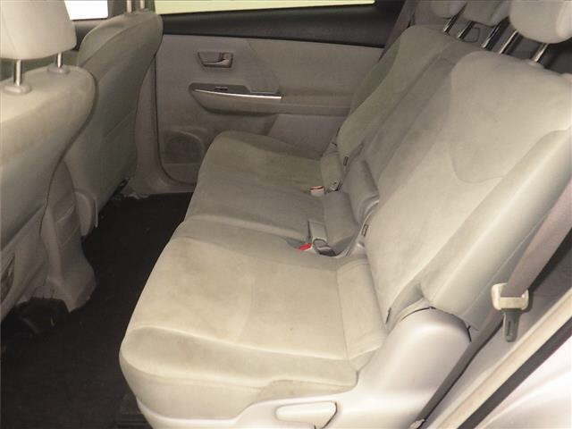 TOYOTA PRIUS ALPHA 2012