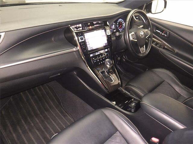 TOYOTA HARRIER 2014