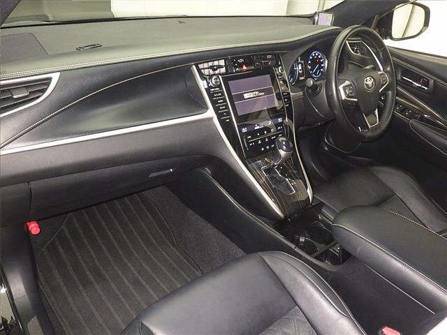 TOYOTA HARRIER 2014