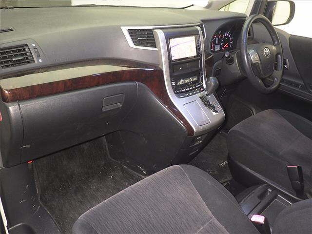TOYOTA ALPHARD 2012