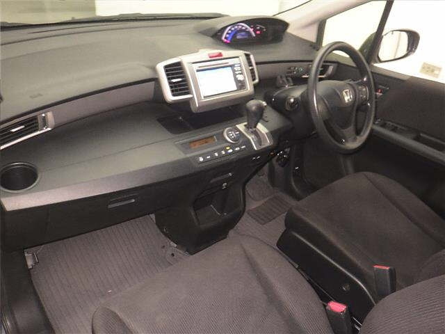 HONDA FREED 2012