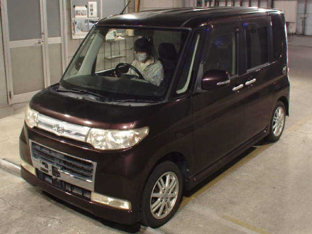 DAIHATSU TANTO 2008