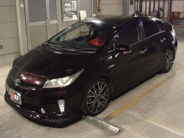 TOYOTA PRIUS 2012