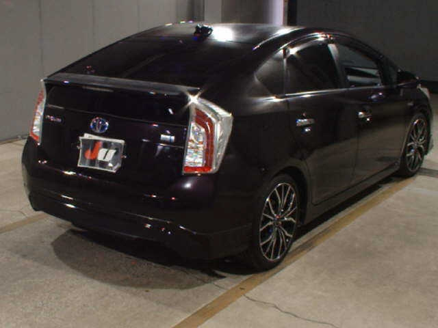 TOYOTA PRIUS 2012