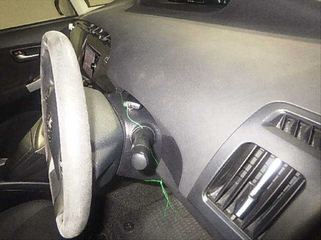 TOYOTA PRIUS 2014