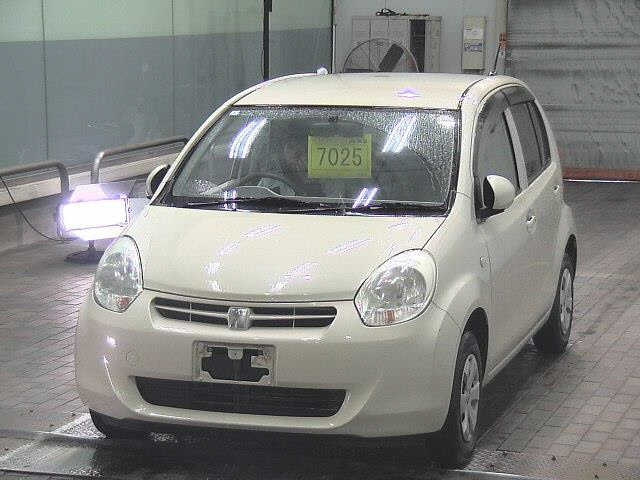 TOYOTA PASSO 2011
