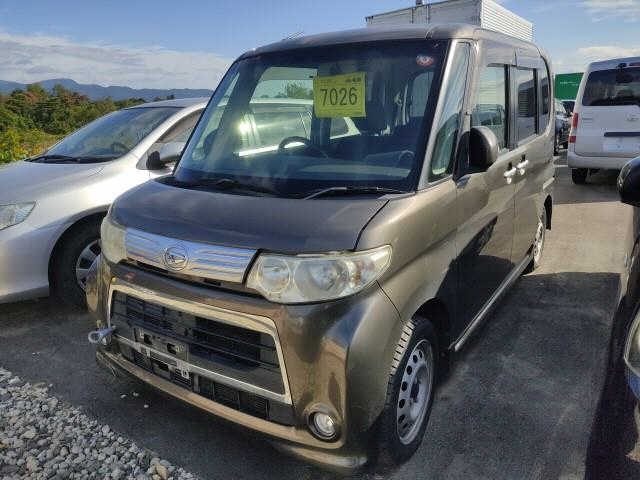 DAIHATSU TANTO 2010