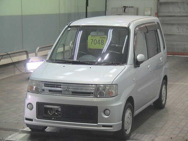 MITSUBISHI TOPPO 2010