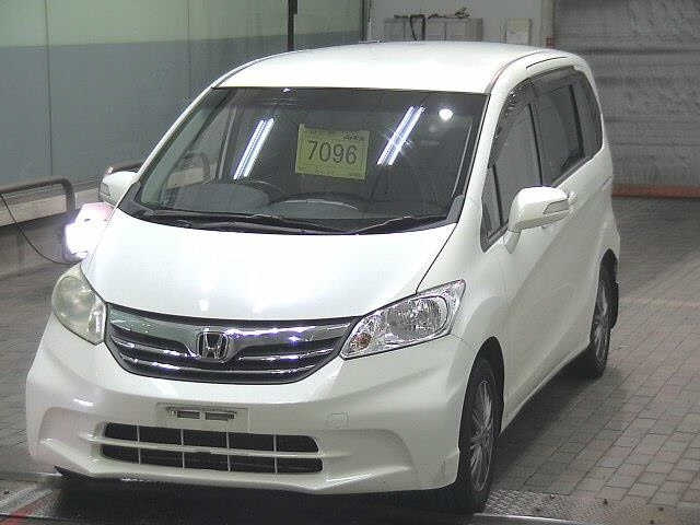HONDA FREED 2012