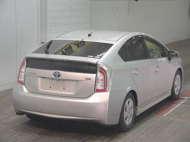 TOYOTA PRIUS 2012