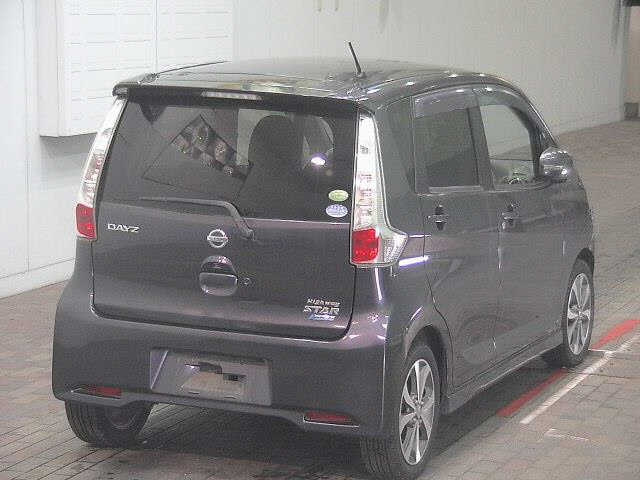 NISSAN DAYZ 2013