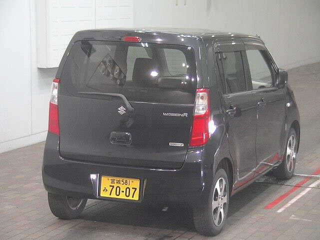 SUZUKI WAGON R 2013