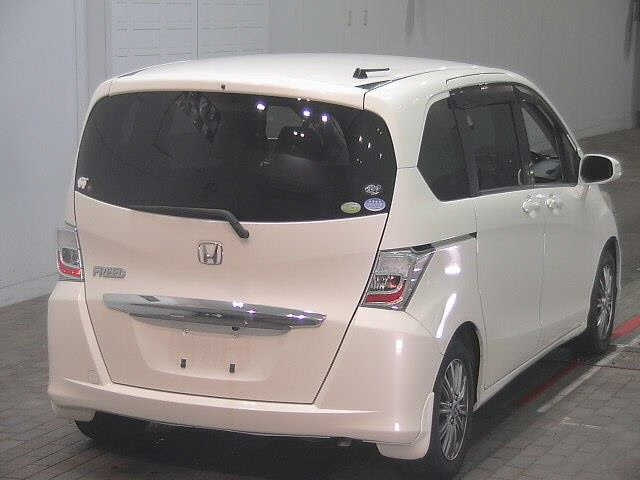 HONDA FREED 2012