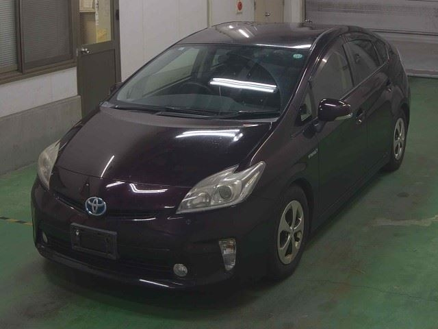 TOYOTA PRIUS 2012