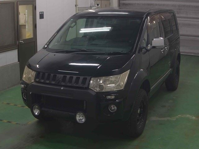 MITSUBISHI DELICA D5 2009