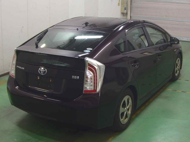 TOYOTA PRIUS 2012