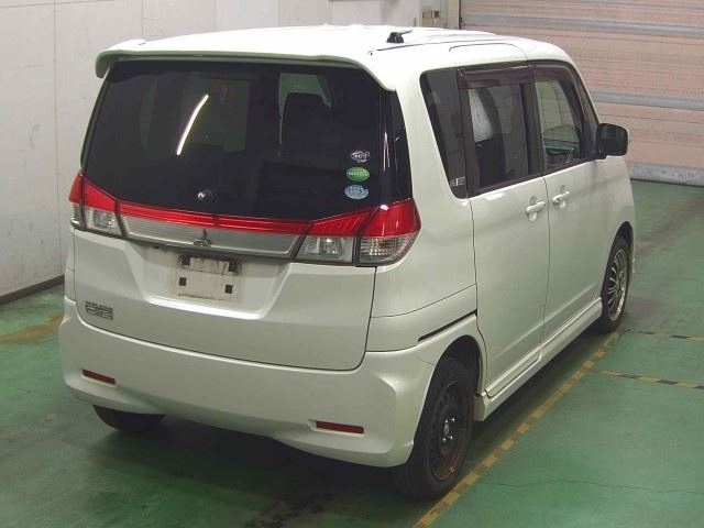 MITSUBISHI DELICA D2 2014