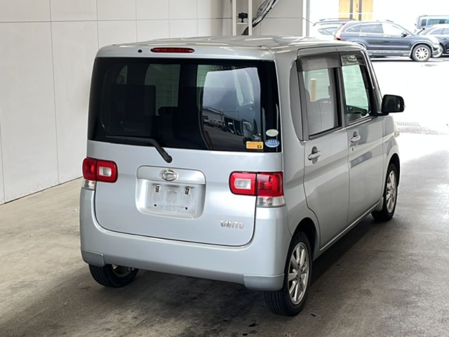 DAIHATSU TANTO 2010