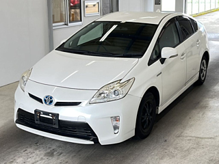 TOYOTA PRIUS 2014