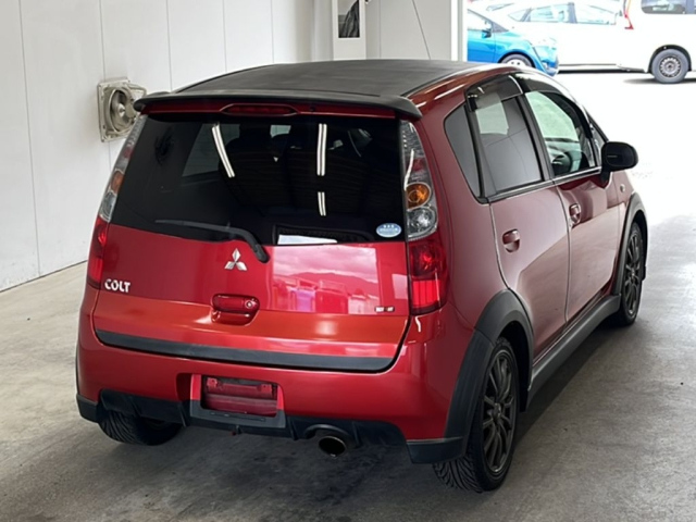 MITSUBISHI COLT 2010