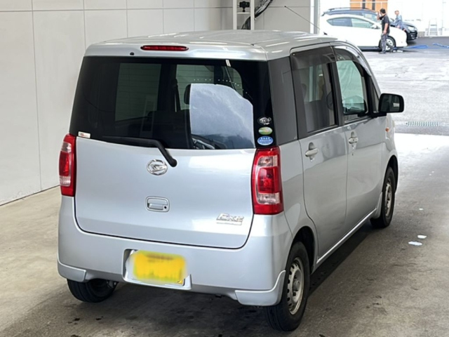 DAIHATSU TANTO EXE 2010