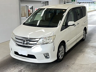 NISSAN SERENA 2013