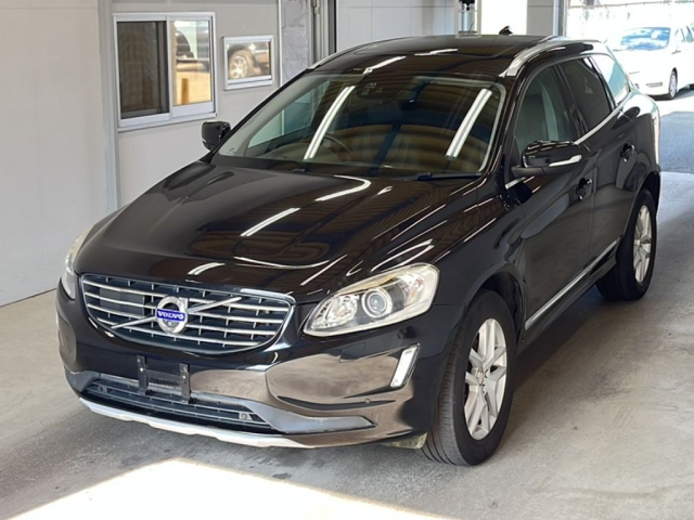 VOLVO XC60 2017