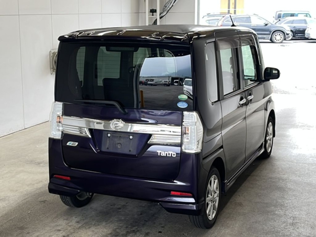 DAIHATSU TANTO 2014