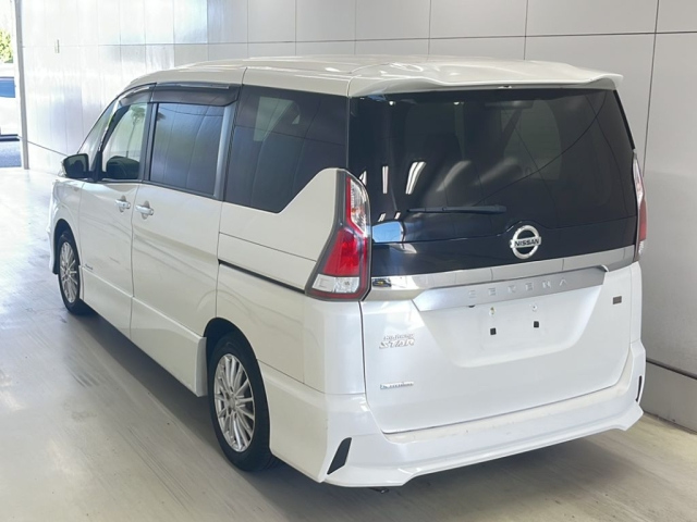 NISSAN SERENA 2019