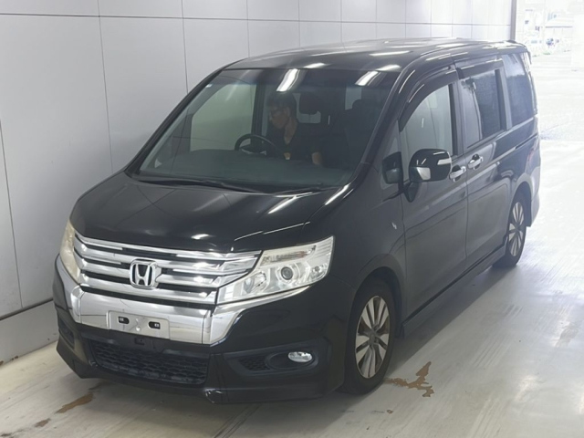HONDA STEP WAGON 2014