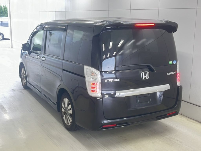 HONDA STEP WAGON 2014