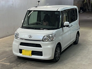 DAIHATSU TANTO 2015