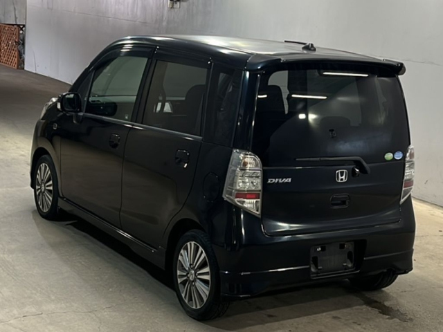HONDA LIFE 2010