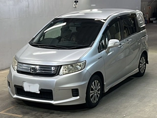 HONDA FREED 2013