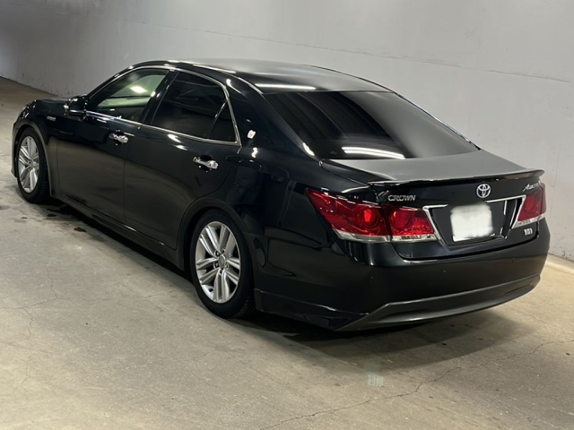 TOYOTA CROWN 2013