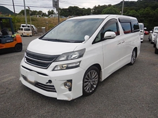 TOYOTA VELLFIRE 2013