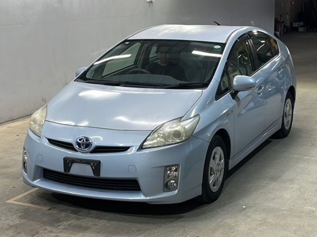 TOYOTA PRIUS 2011