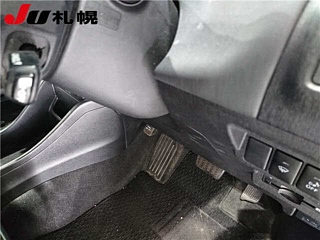 TOYOTA PRIUS ALPHA 2015