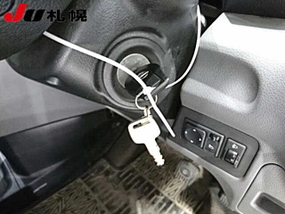 NISSAN NV200 2018