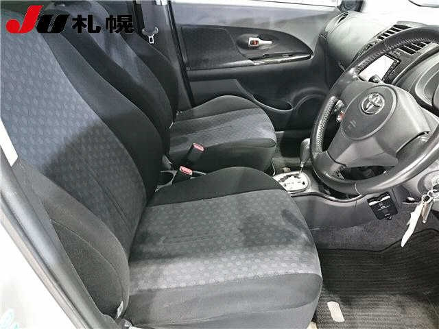 TOYOTA IST 2008